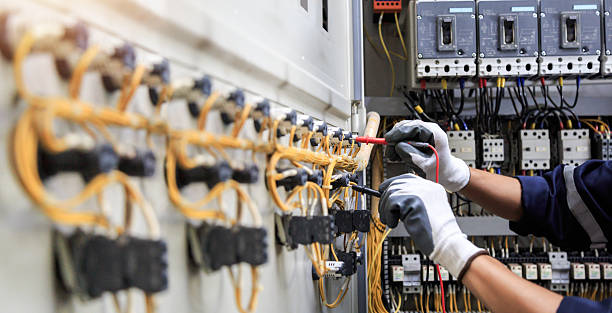 Professional Electrician technician working in Georgetown, GA